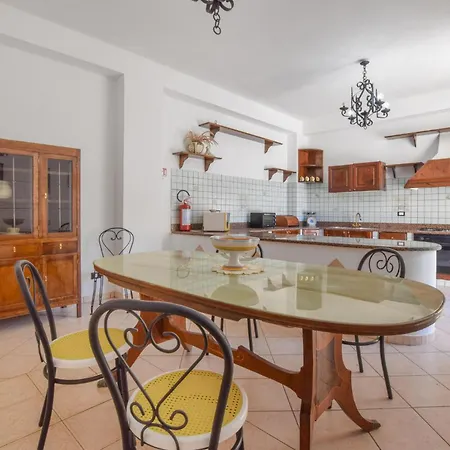 Stunning In Nyaraló Gioiosa Marea