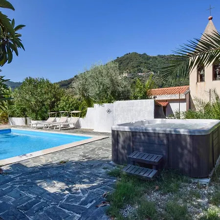 Nyaraló Stunning In