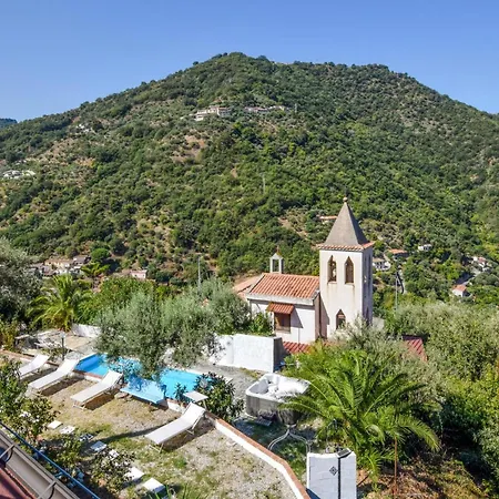 Stunning In Nyaraló