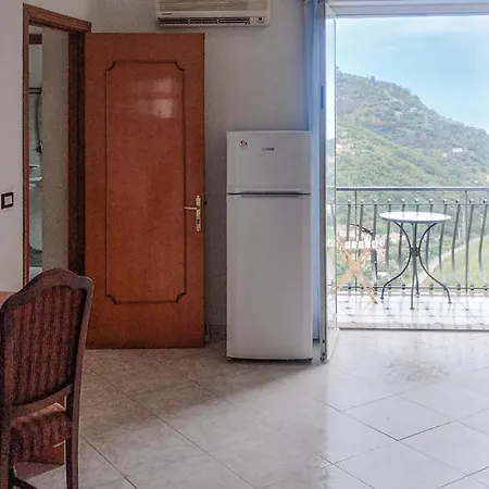 Stunning In Nyaraló *